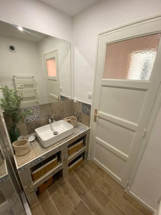 Apartmán Beau T3 Proche Base Navale Et Ecoles Superieures Toulon Exteriér fotografie